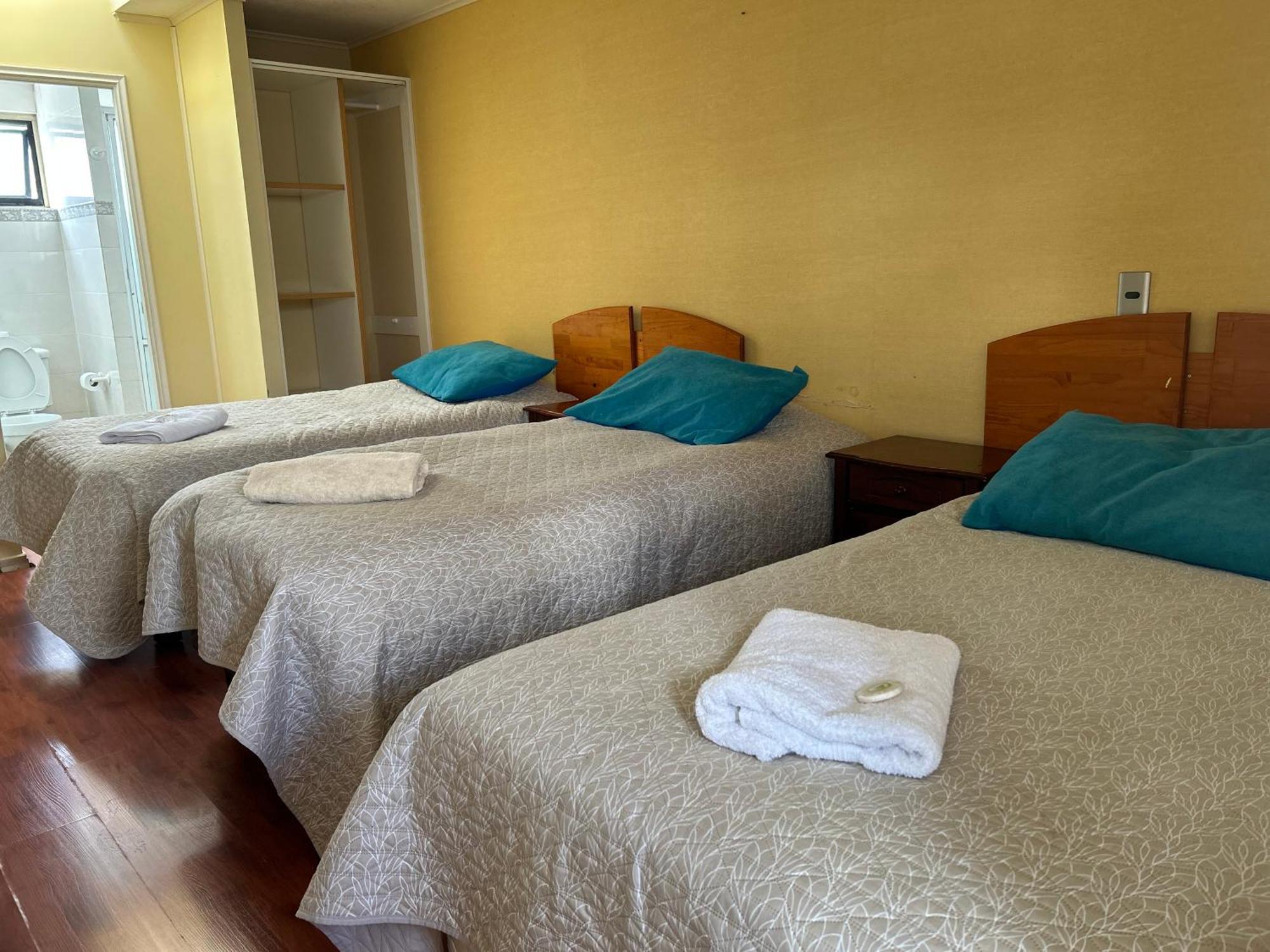פורטו נטאלס Hostal Don Guillermo מראה חיצוני תמונה